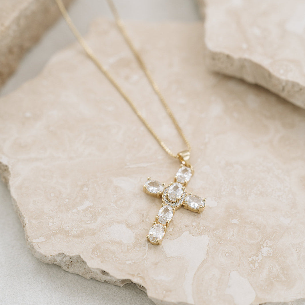 Waterproof Cross Necklace Guide